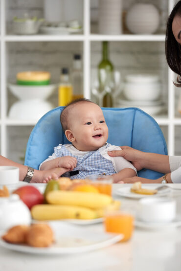 When Can Babies Eat Food